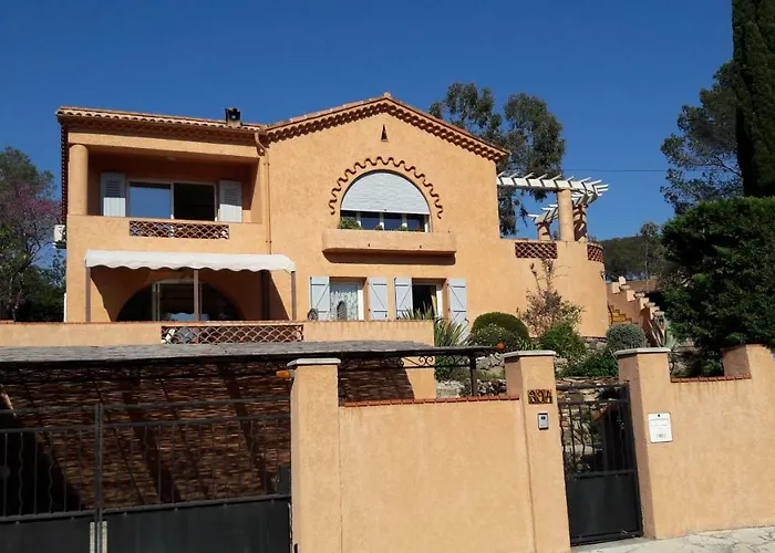 L'ecureuil De L'esterel 4*