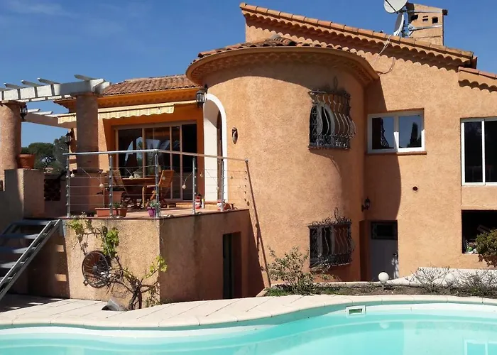 L'ecureuil De L'esterel B&B